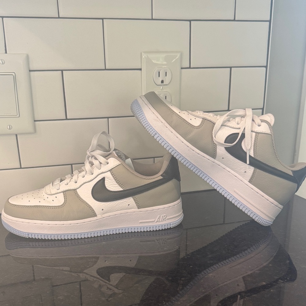 Nike White and Gray Women's Sneakers